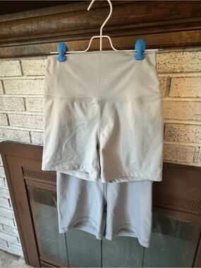 2 Pack Yoga Shorts - Women's Medium